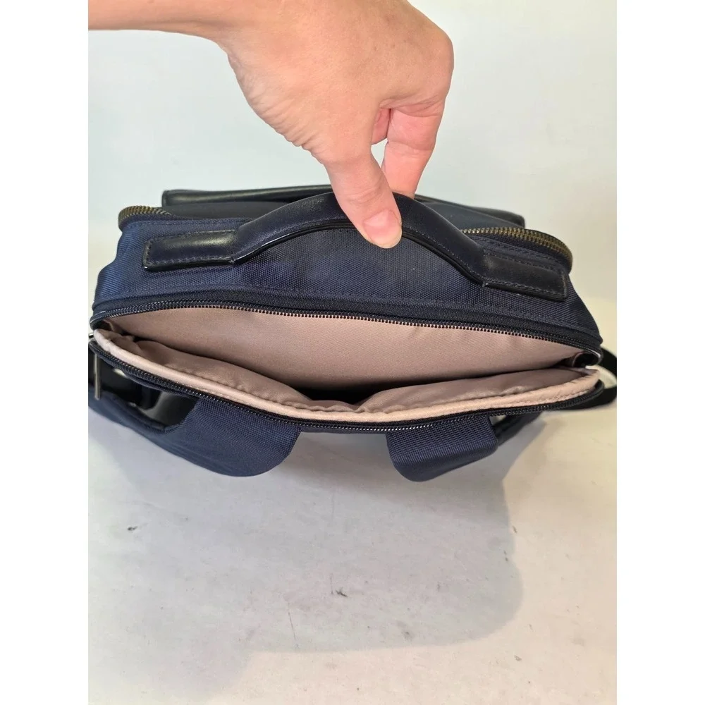 Tumi this item